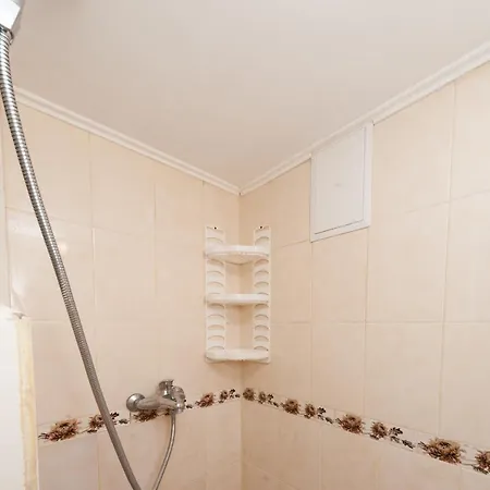 Apartment Сиеста Мини Студио Полуподвал